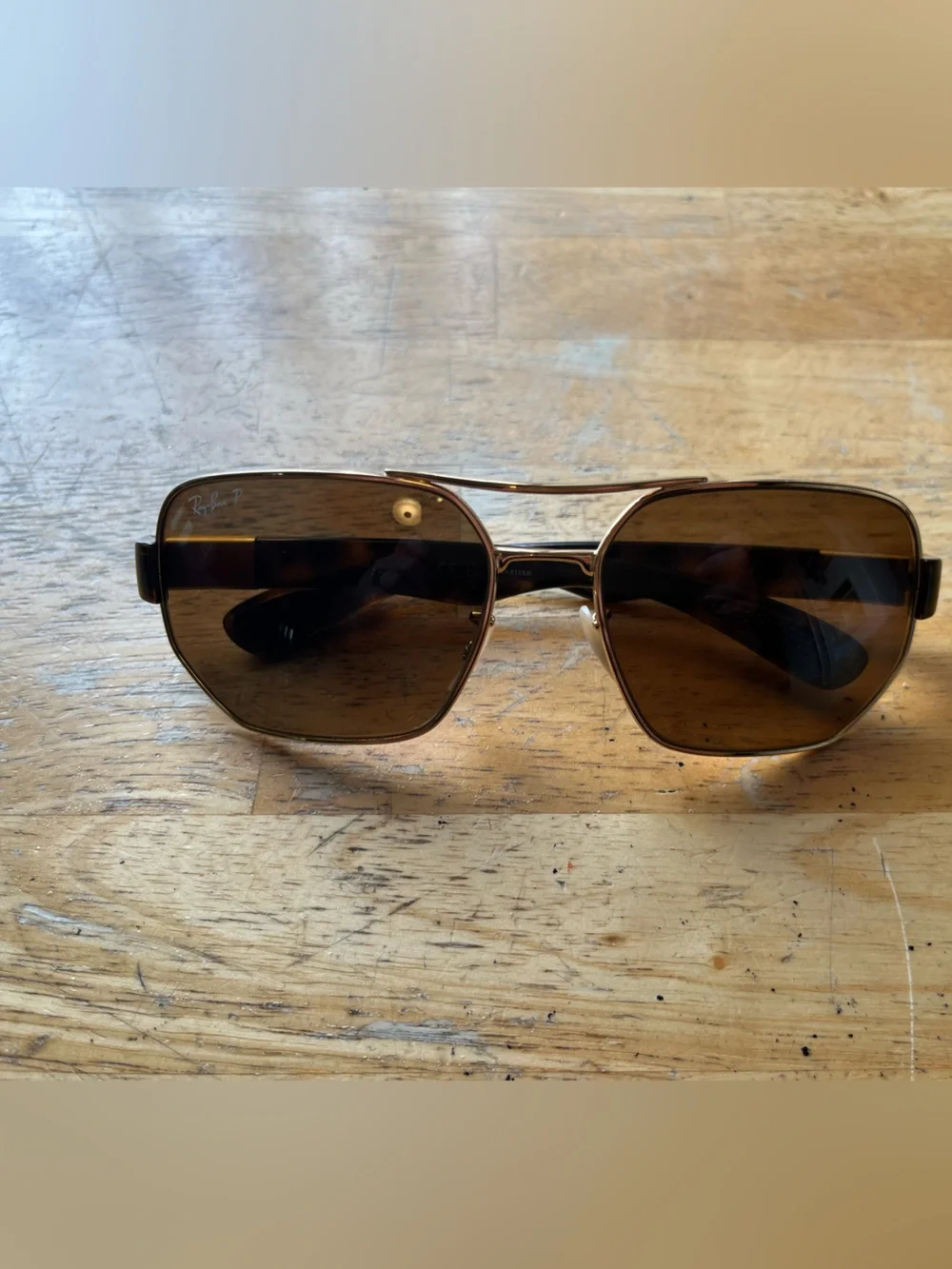 Raybans authentic sunglasses and case unisex
